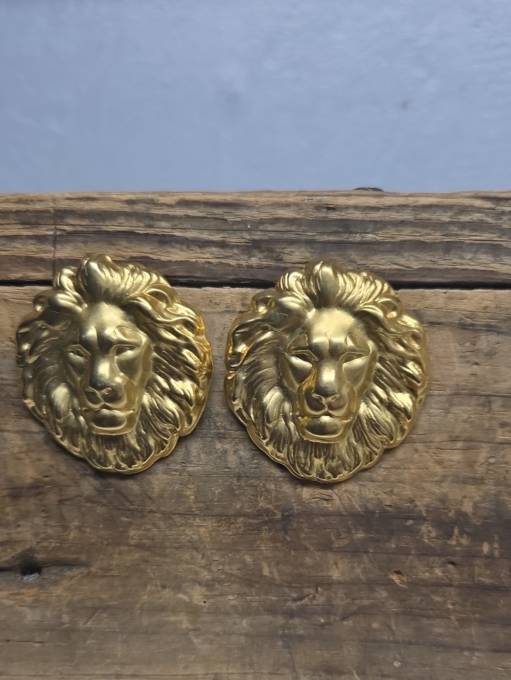 Vintage 1980's Gold Tone Lions Head Earrings